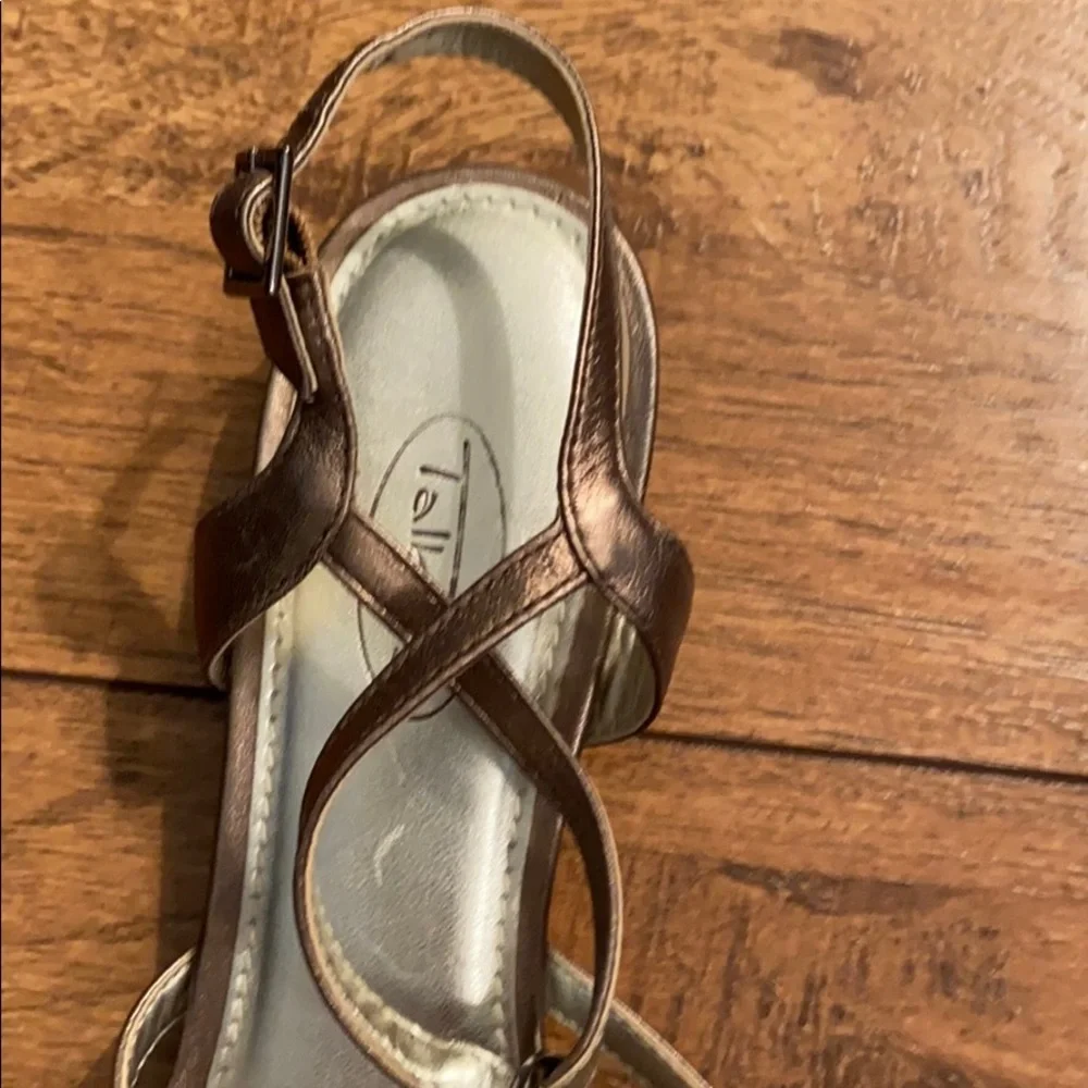 Talbots Strappy Gold Sandals
